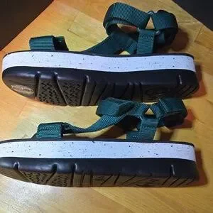 Camper | Shoes | Camper Oruga Green Sandals With Adjustable  display picture 2